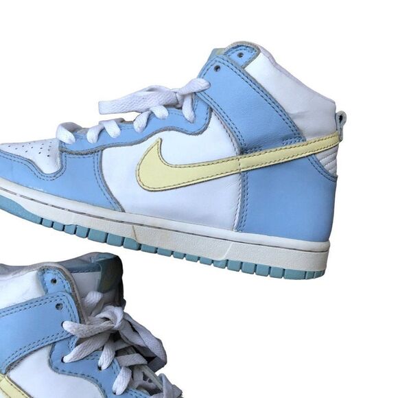 Vintage 2004 Wmns Dunk High 'White Blue' Size 6 - Picture 9 of 14